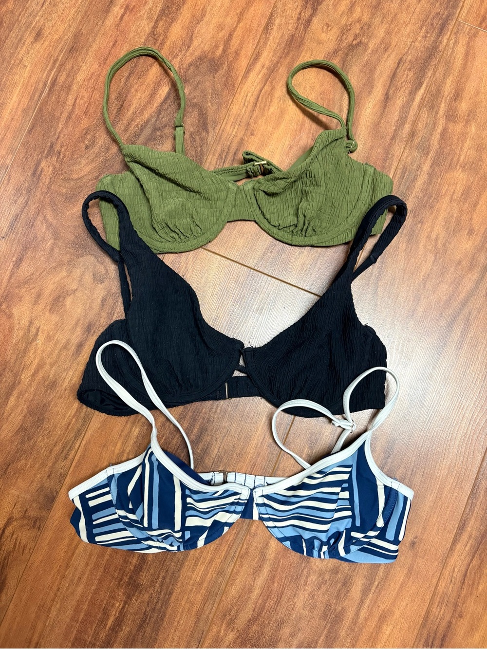 ABERCROMBIE 3-Pack Underwire Bikini Tops - Olive, Black, Navy Stripe, Size Small